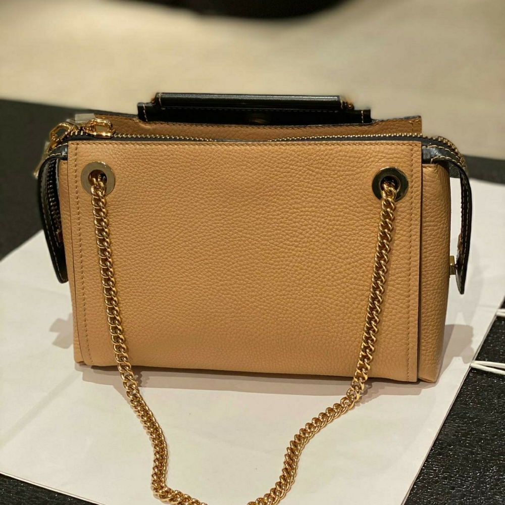 VBH HandBag - Picture 2 of 6